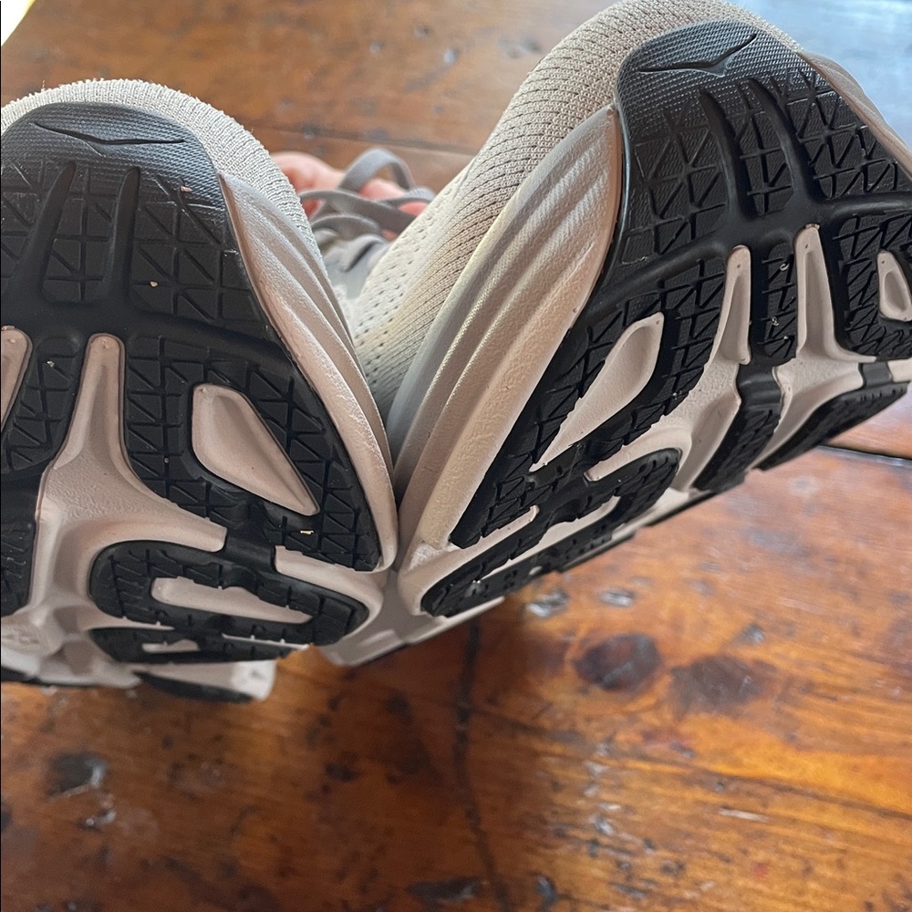 Hoka Bondi 8 - Picture 9 of 9